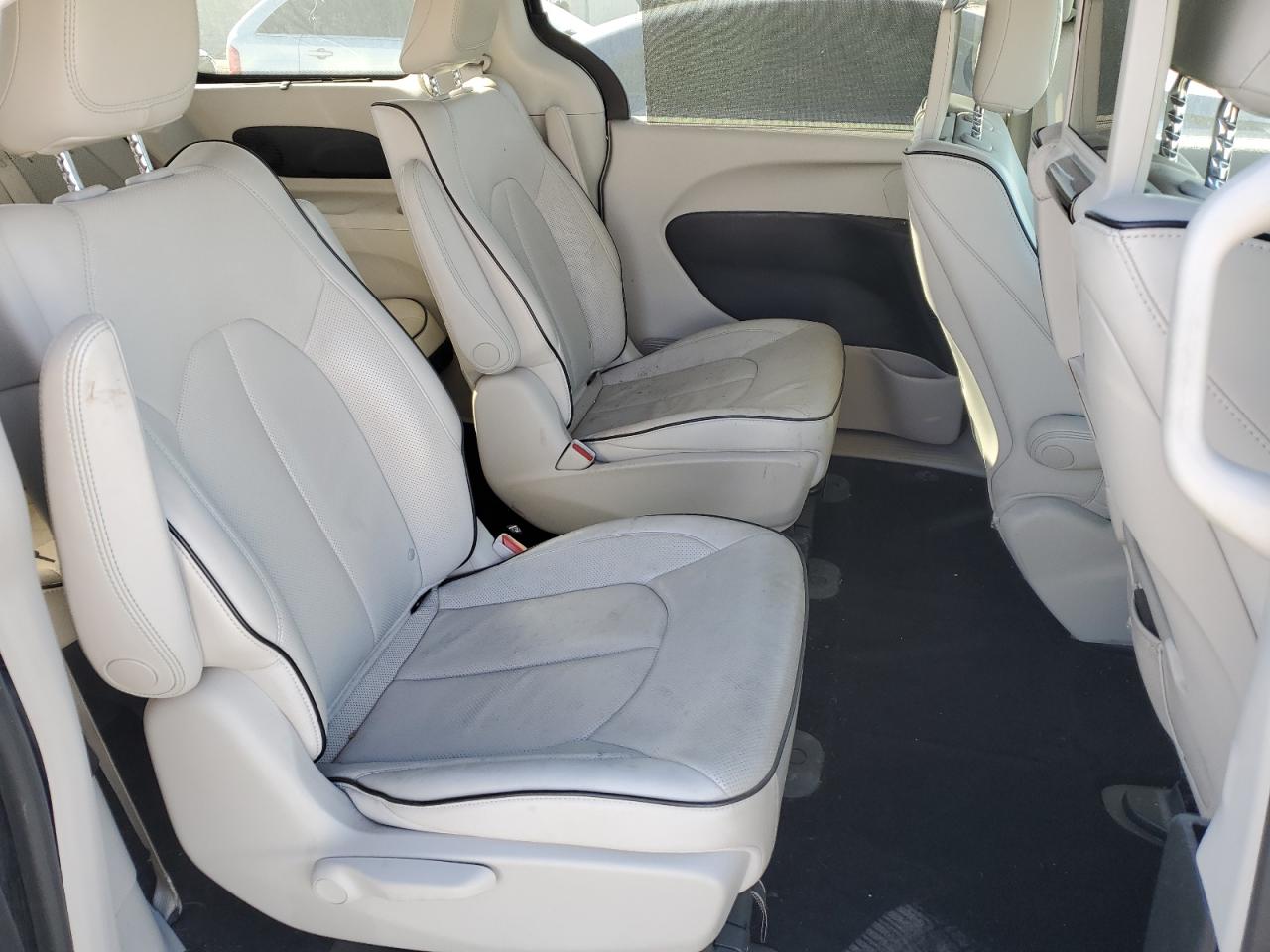 2018 Chrysler Pacifica Hybrid Limited VIN: 2C4RC1N7XJR365237 Lot: 82614435