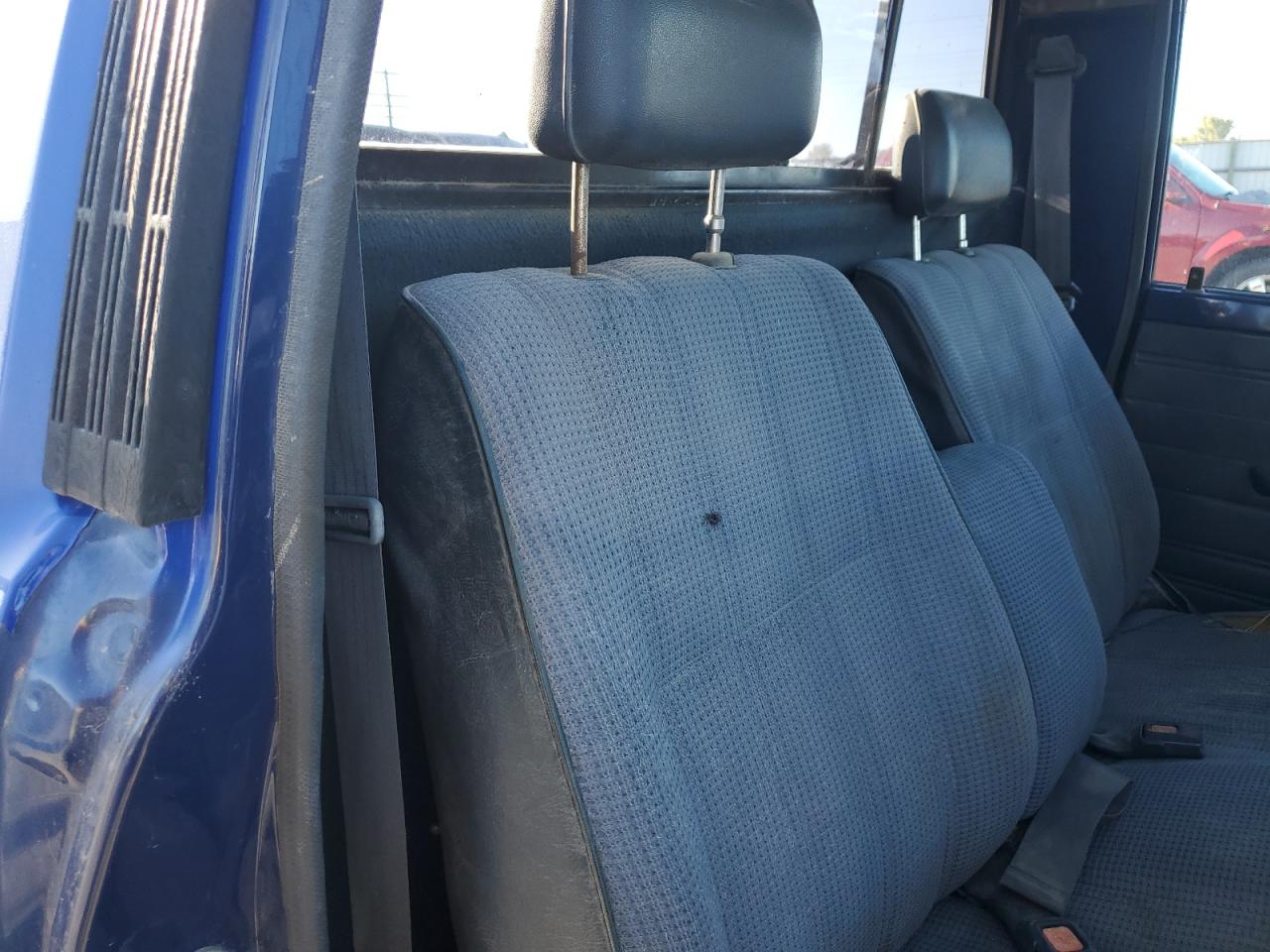 1987 Toyota Pickup Rn63 Std VIN: JT4RN63B5H0115844 Lot: 82596275