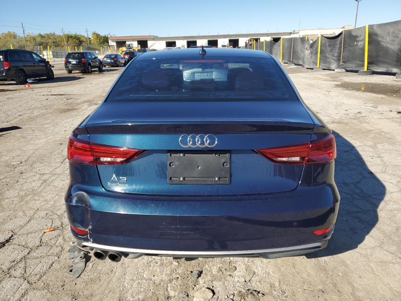 2017 Audi A3 Premium VIN: WAUAUGFF4H1025726 Lot: 87296595