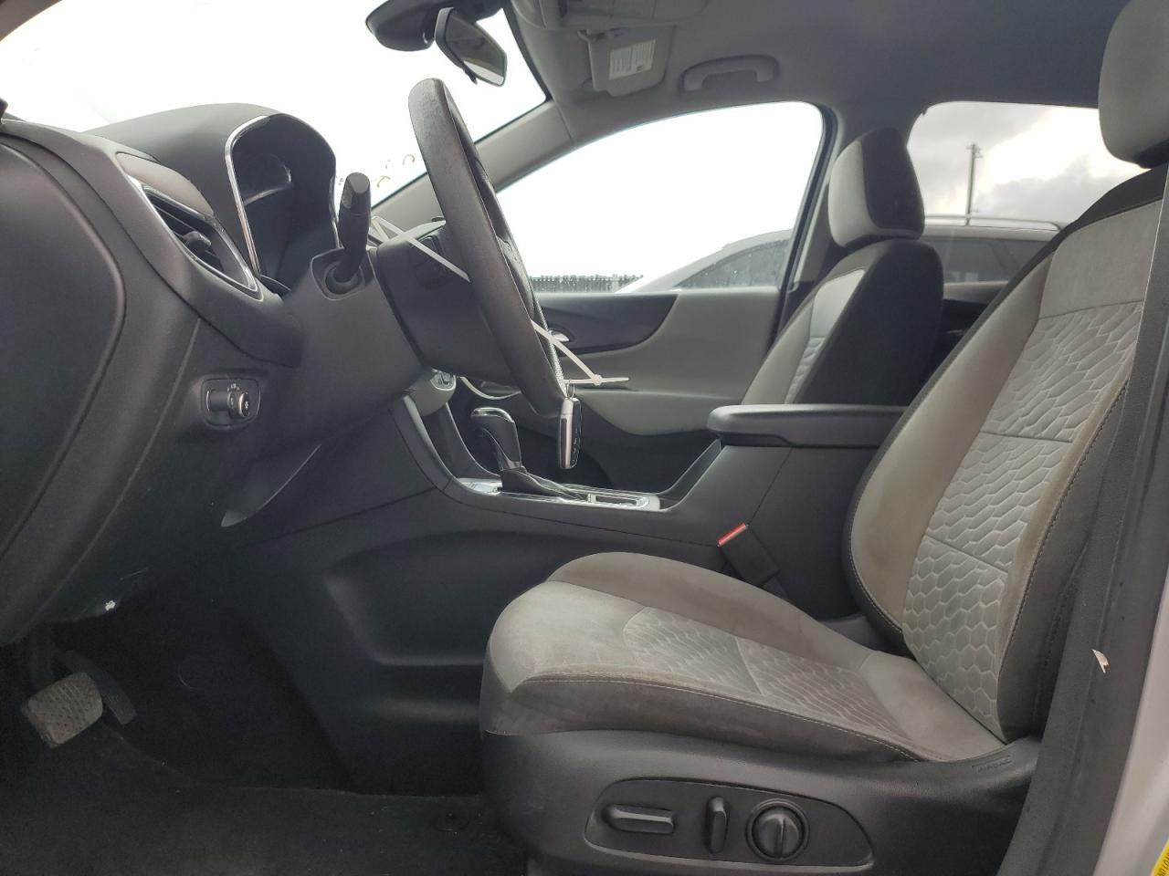 2020 Chevrolet Equinox Lt VIN: 2GNAXUEV9L6100922 Lot: 86186625