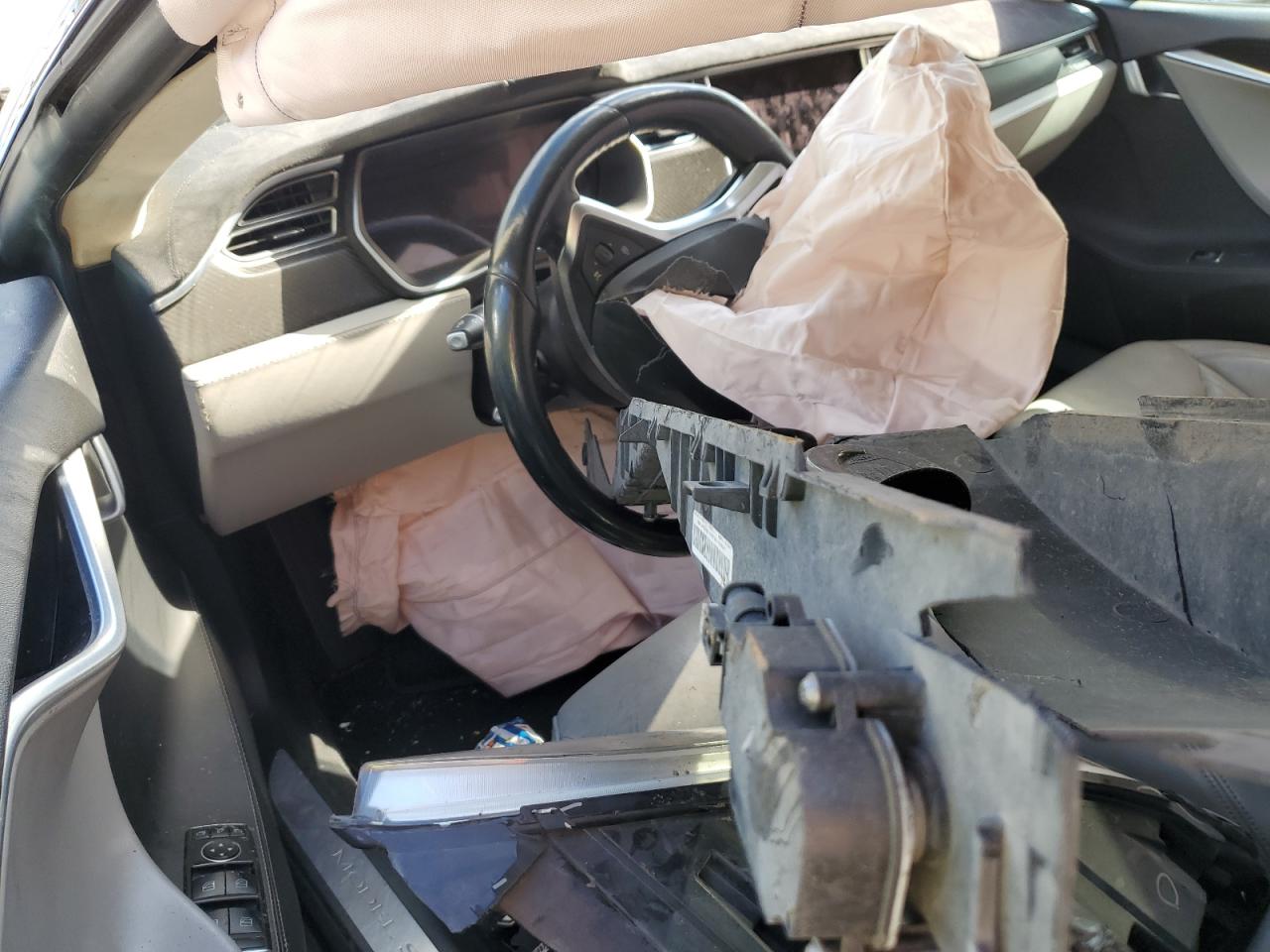 2015 Tesla Model S 85D VIN: 5YJSA4H28FFP78916 Lot: 85335345