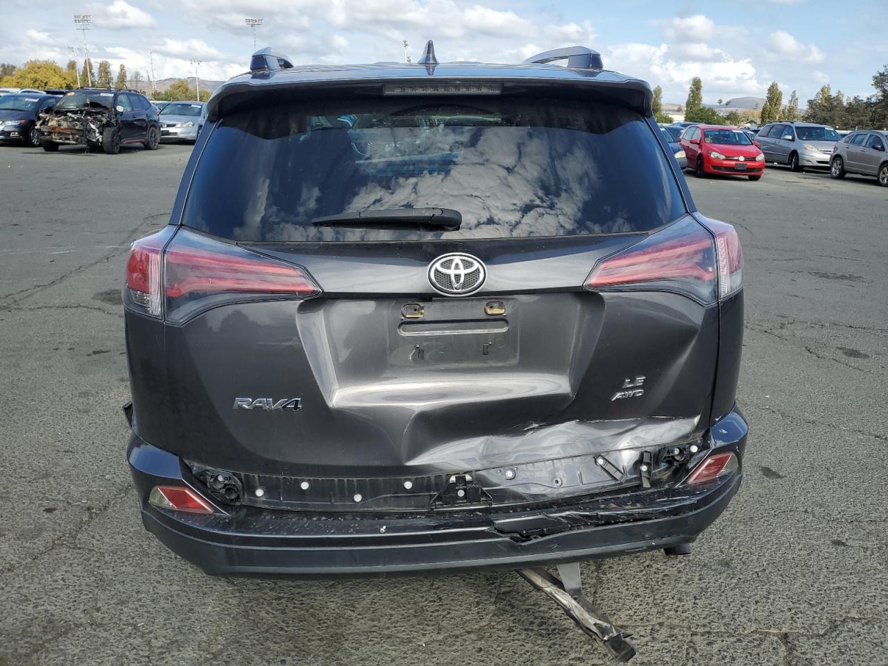 2017 Toyota Rav4 Le VIN: JTMBFREV8HJ167843 Lot: 82296015
