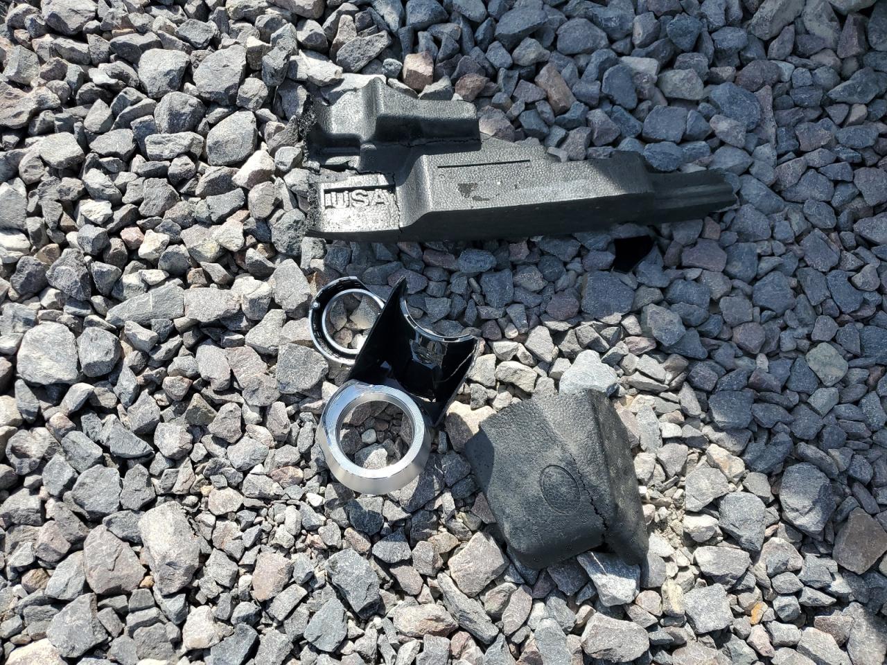 2015 Kia Cadenza Premium VIN: KNALN4D73F5183884 Lot: 81994685