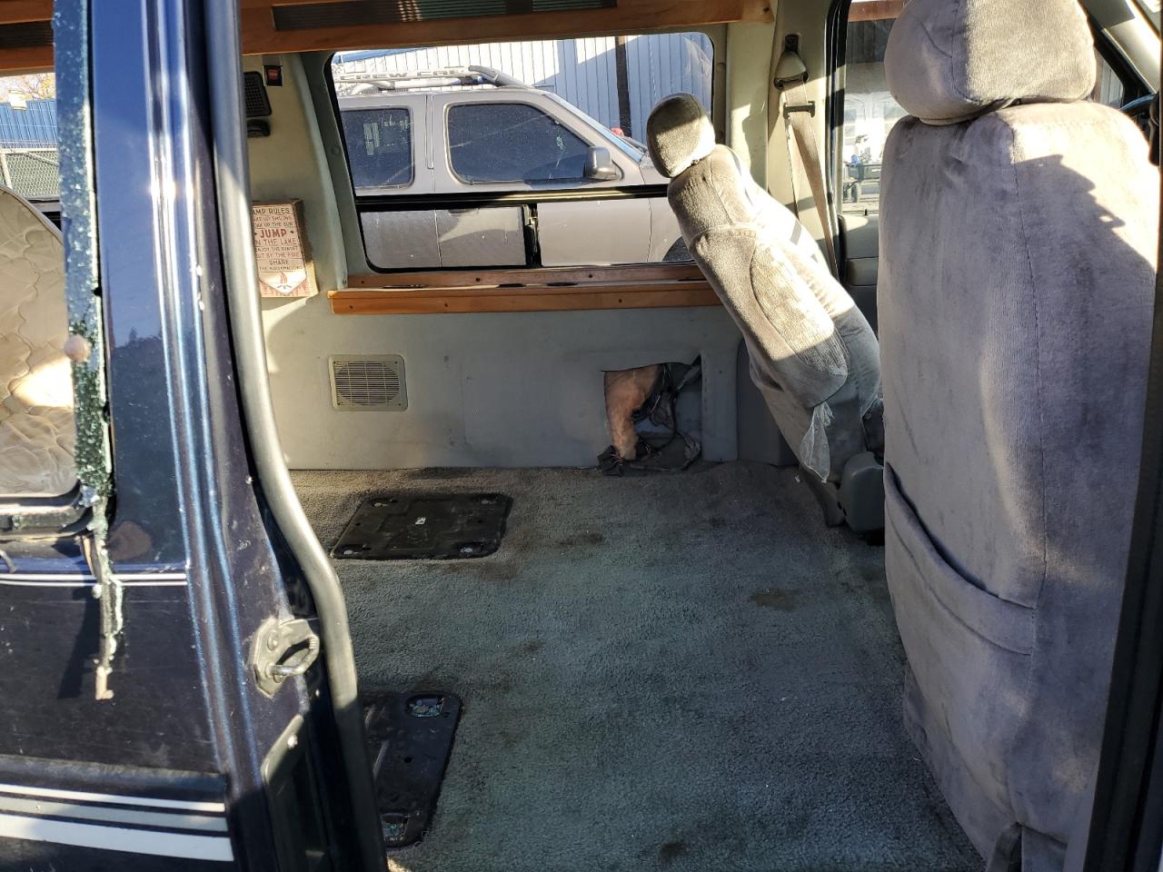 2002 Ford Econoline E150 Van VIN: 1FDRE14L12HB58091 Lot: 89530095