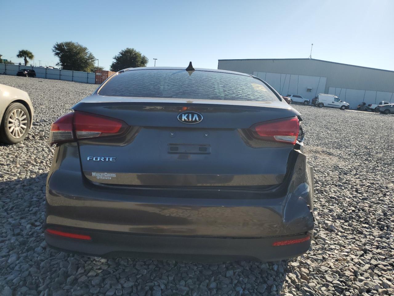 2017 Kia Forte Lx VIN: 3KPFK4A77HE068127 Lot: 90830825