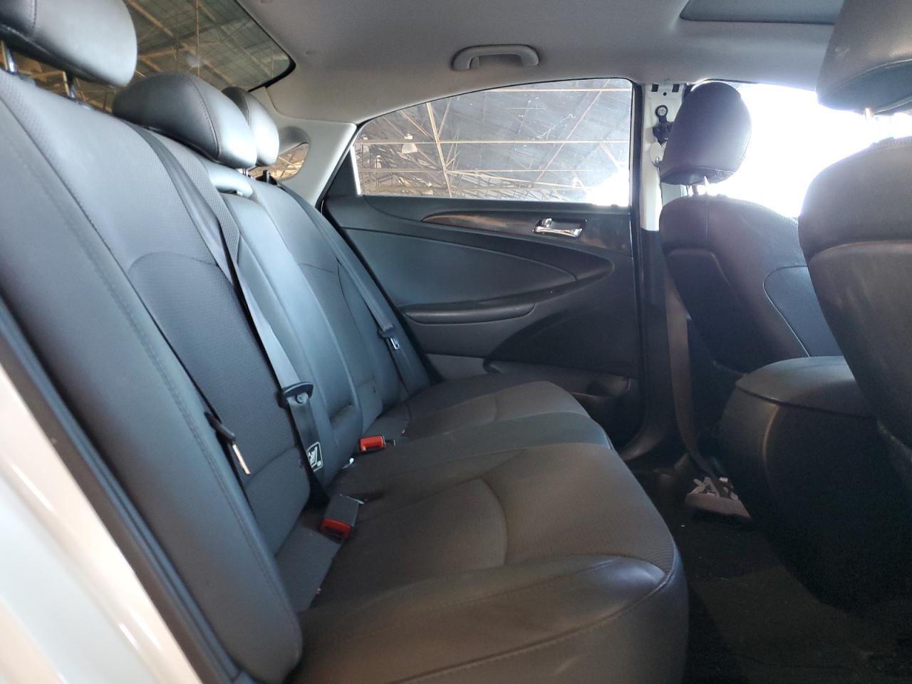 2014 Hyundai Sonata Se VIN: 5NPEC4AC8EH886950 Lot: 84073795