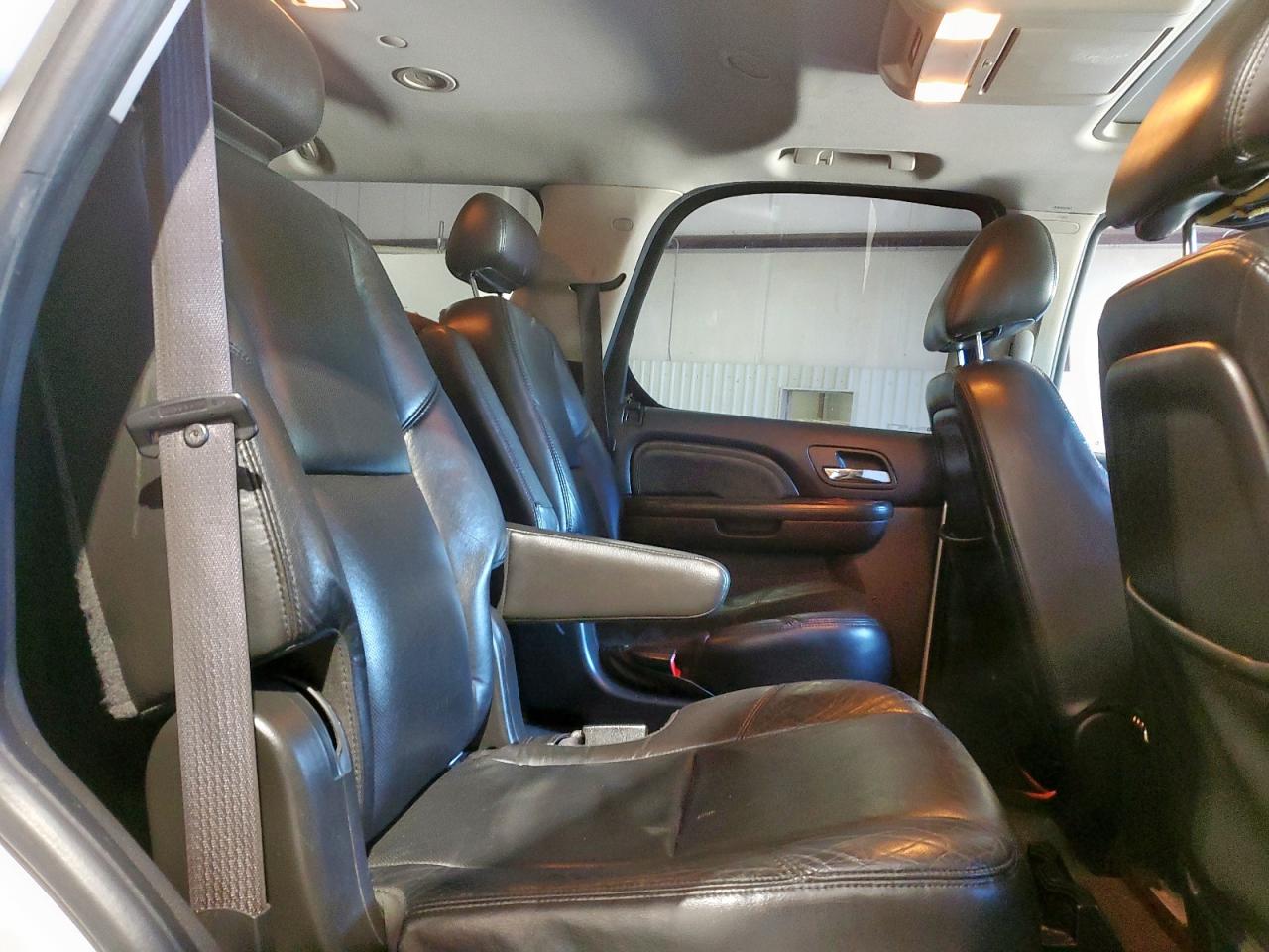 2010 Cadillac Escalade Premium VIN: 1GYUKCEF1AR109276 Lot: 90107705