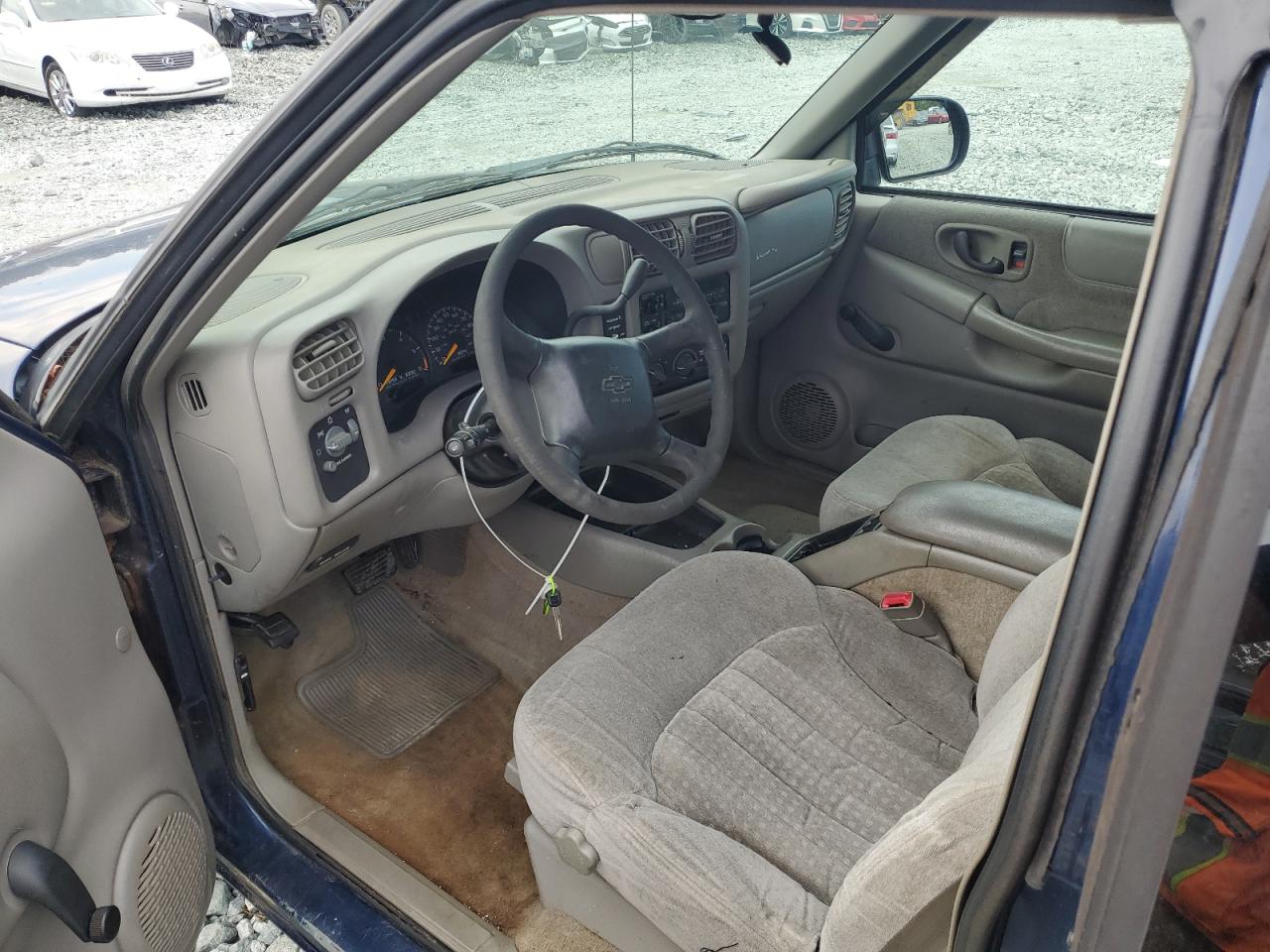 1998 Chevrolet S Truck S10 VIN: 1GCCS19X4W8253961 Lot: 84641245