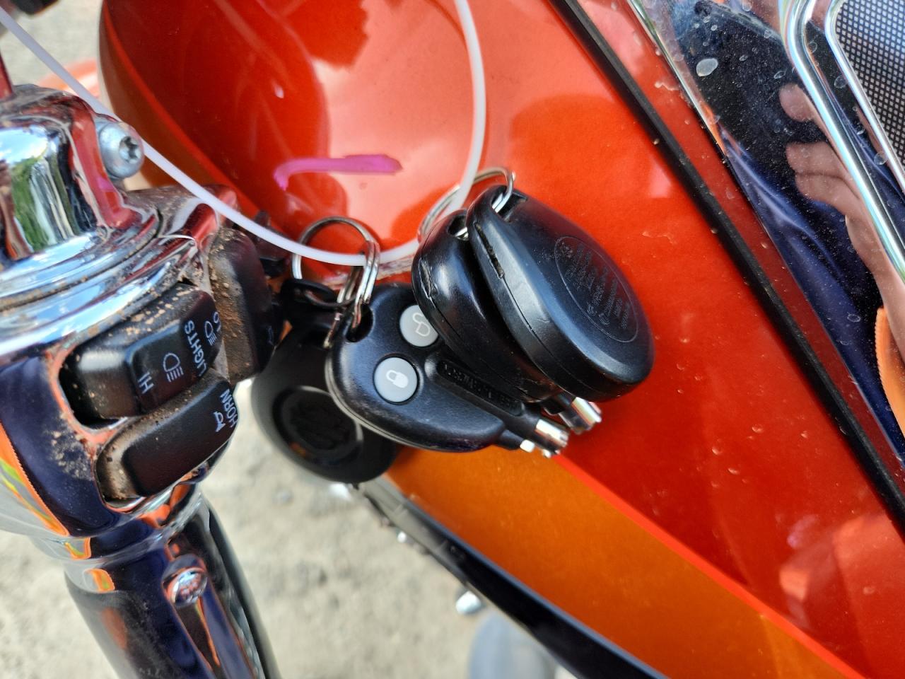 2013 Harley-Davidson Flhtcuse Cvo Ultra Classic Electra Glide VIN: 1HD1PR810DB956332 Lot: 84930165