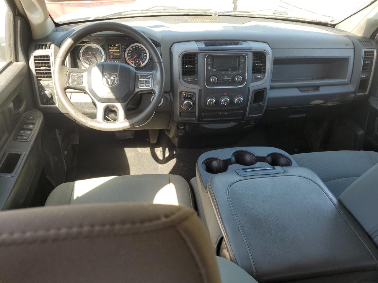 2018 Ram 1500 St VIN: 1C6RR6FT2JS330673 Lot: 84777565