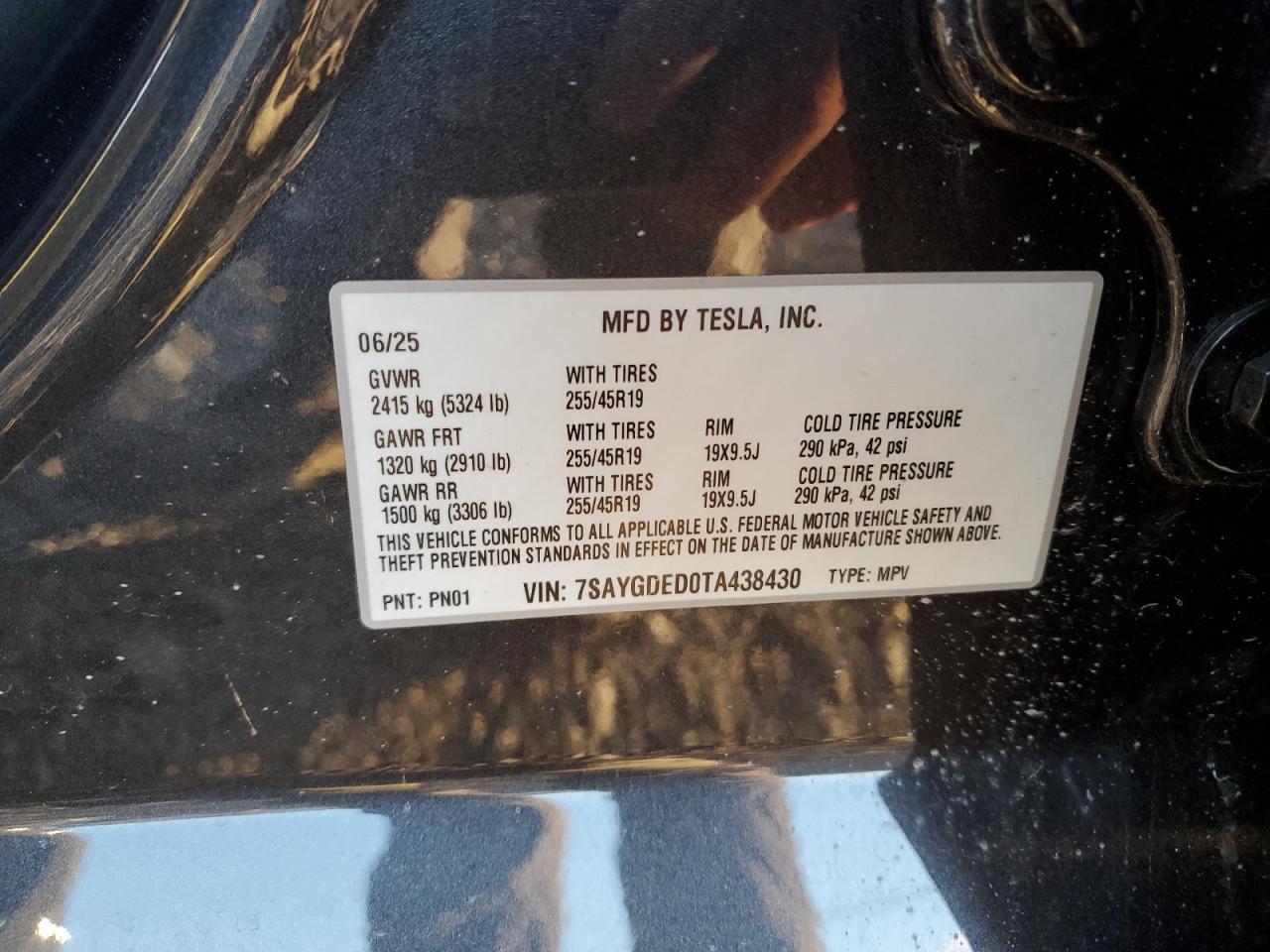 2026 Tesla Model Y VIN: 7SAYGDED0TA438430 Lot: 85911215