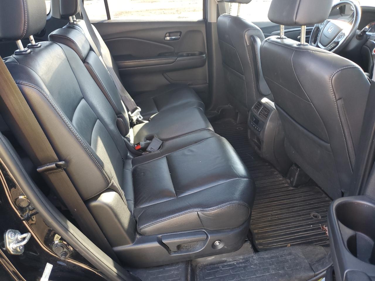 2016 Honda Pilot Exl VIN: 5FNYF6H52GB105672 Lot: 90007255