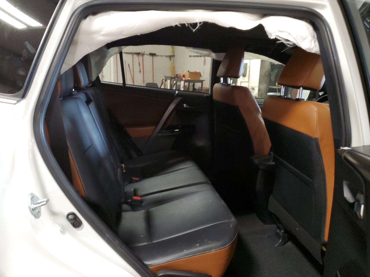 2017 Toyota Rav4 Se VIN: JTMNFREV3HJ145715 Lot: 84968035