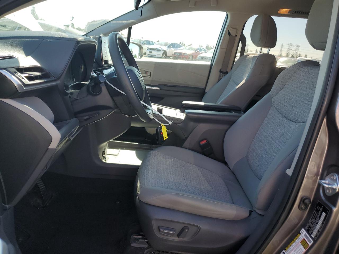 2021 Toyota Sienna Le VIN: 5TDKRKEC3MS021294 Lot: 90145995