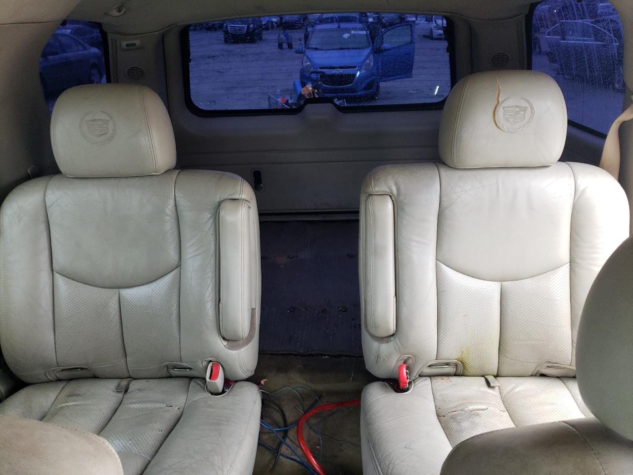 2005 Cadillac Escalade Luxury VIN: 1GYEC63TX5R116406 Lot: 82381455