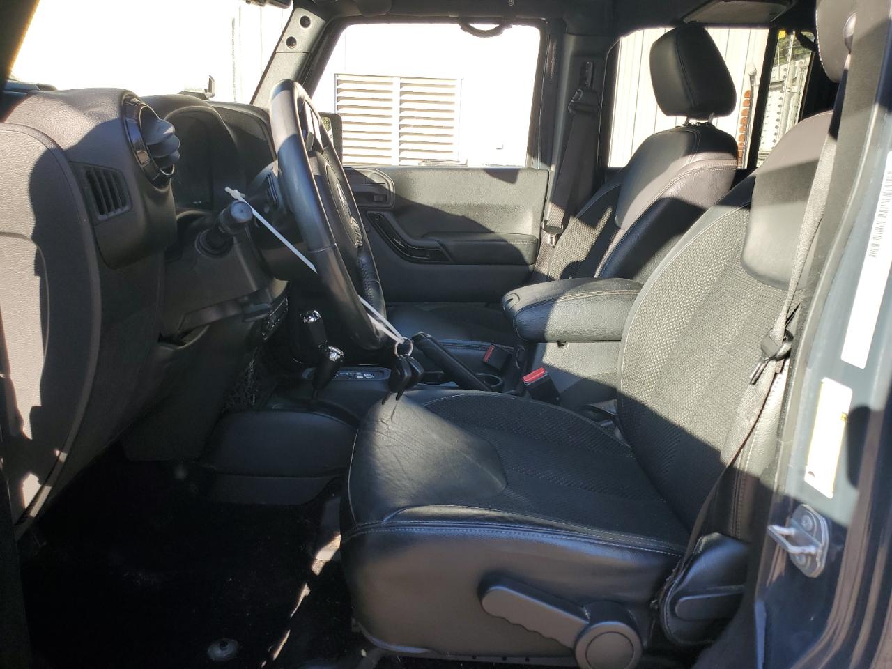 2017 Jeep Wrangler Unlimited W VIN: 1C4BJWEG2HL608045 Lot: 86142945