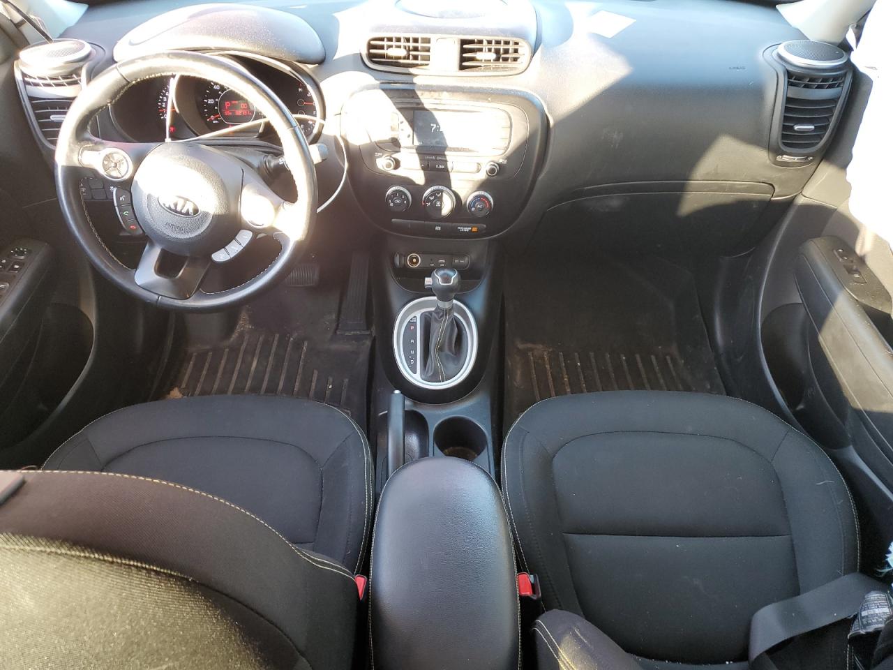 2016 Kia Soul + VIN: KNDJP3A52G7388622 Lot: 82221795