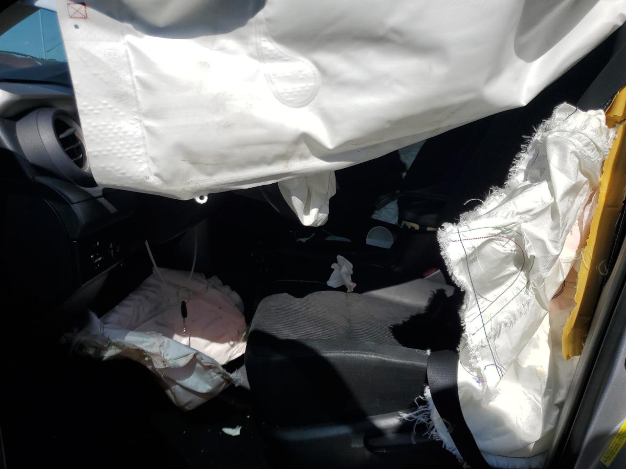 2017 Toyota Rav4 Le VIN: 2T3ZFREV5HW317603 Lot: 82204865