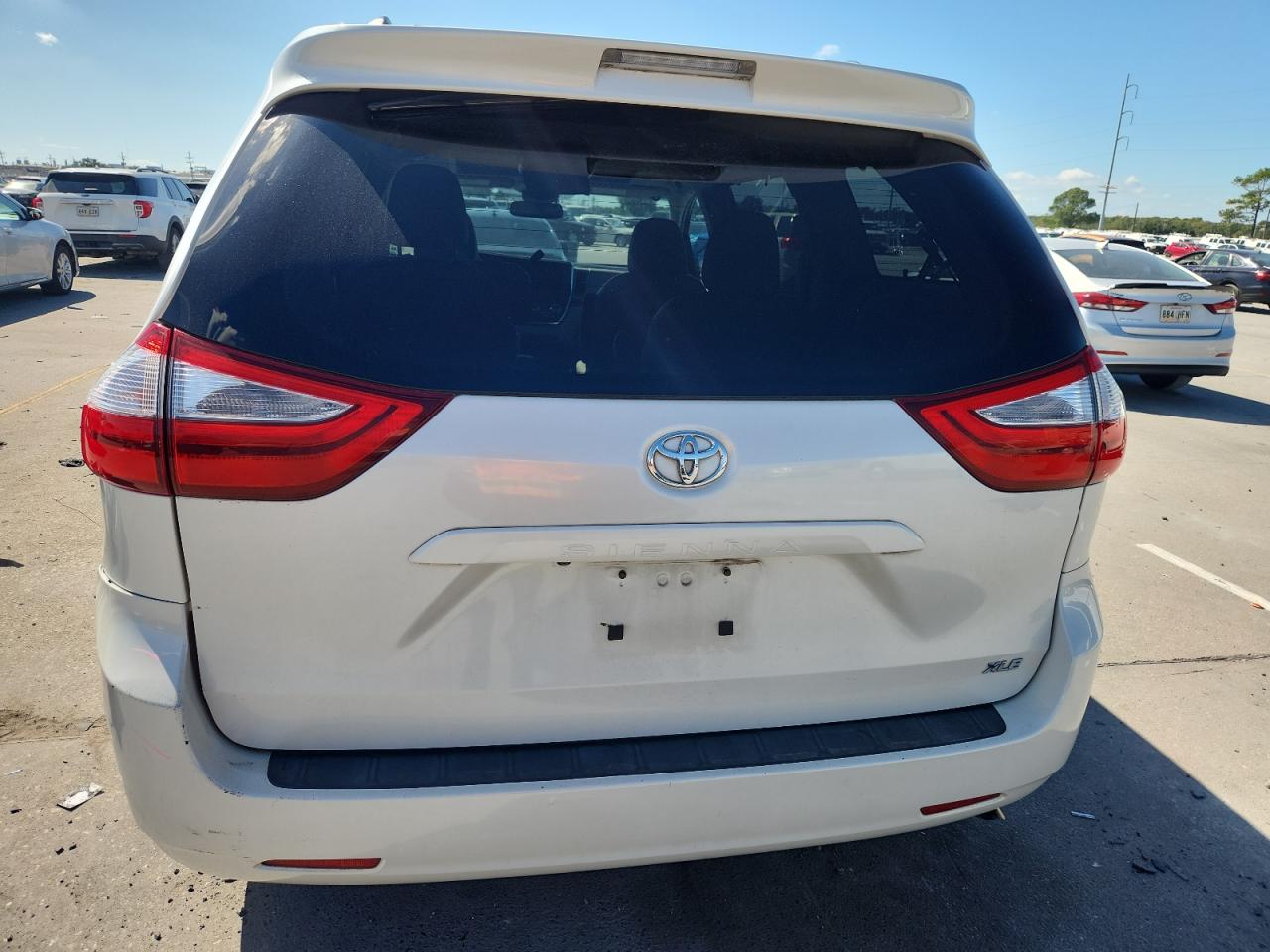2015 Toyota Sienna Xle VIN: 5TDYK3DC6FS622465 Lot: 87430055