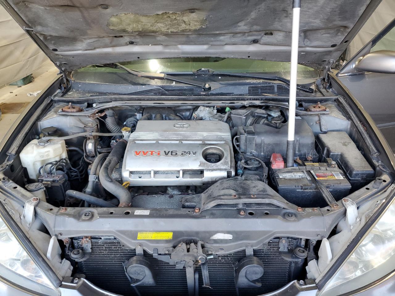 2005 Toyota Camry Le VIN: 4T1BF32K95U605136 Lot: 82298145