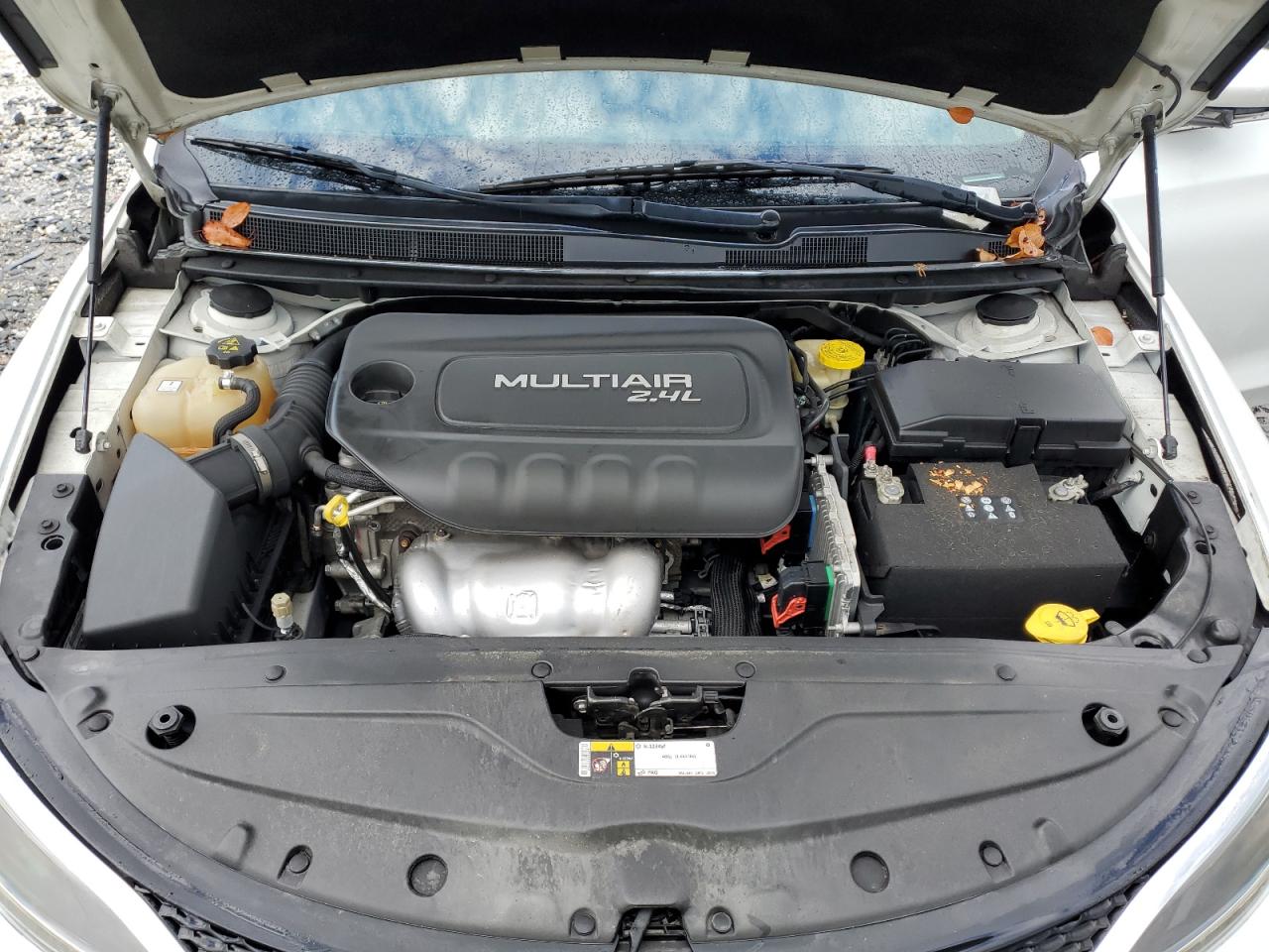 2016 Chrysler 200 Limited VIN: 1C3CCCAB9GN184975 Lot: 82734095