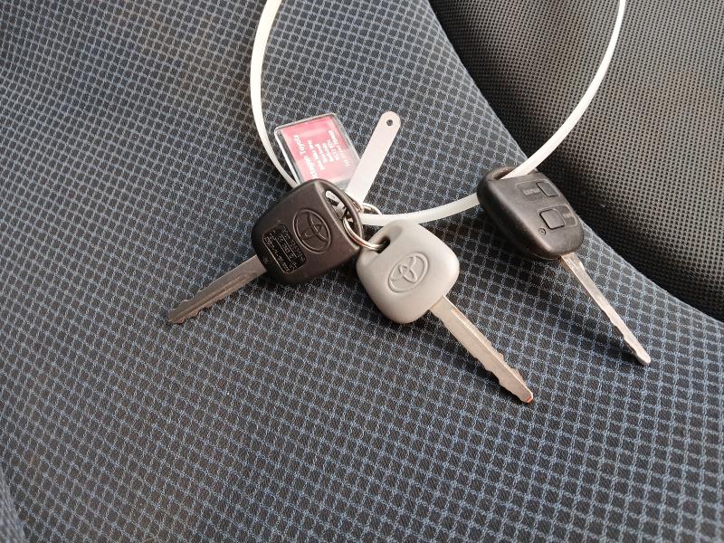 2005 TOYOTA YARIS 1.3 VVT-I COLOUR COLLECTION 3DR