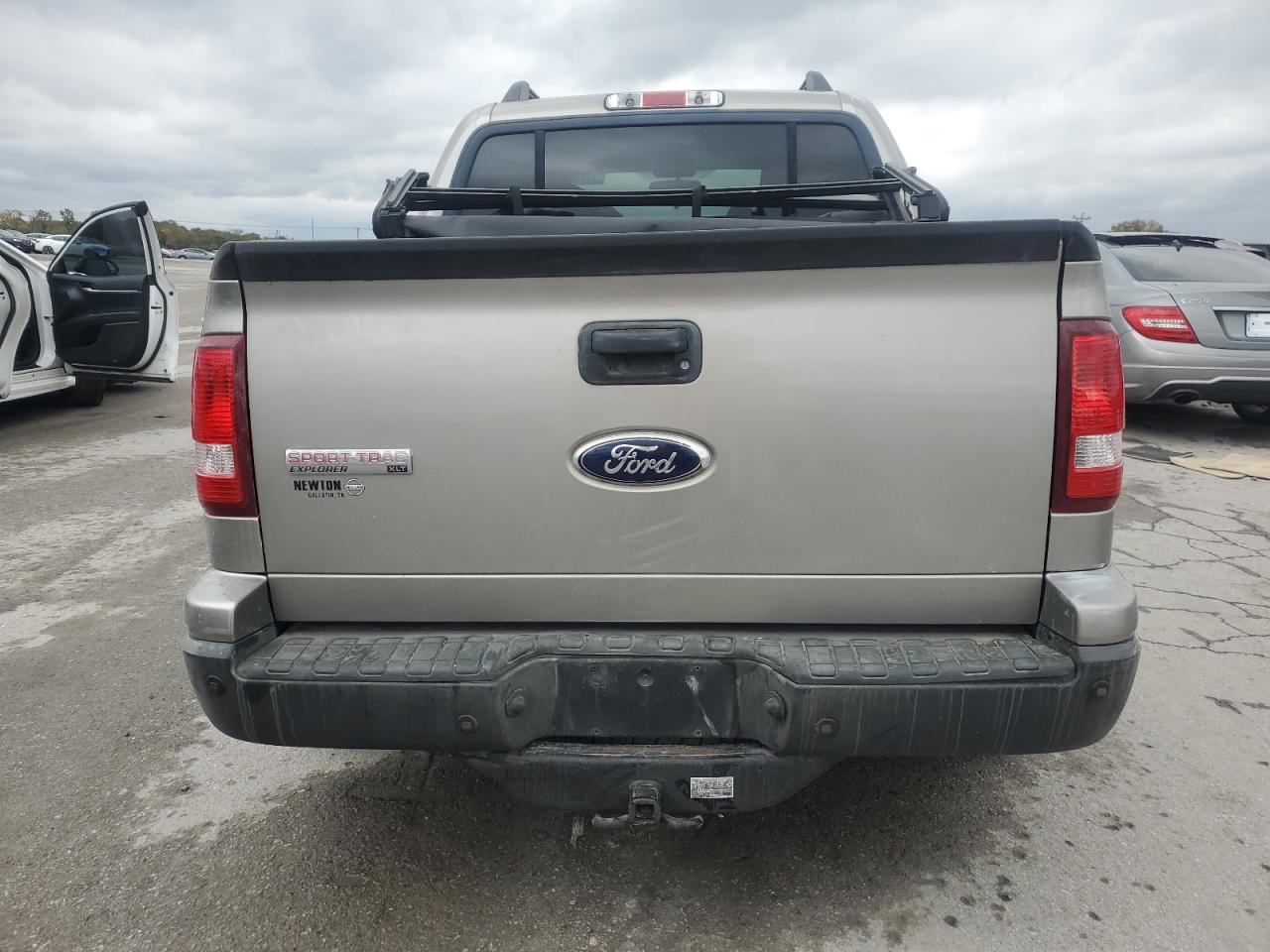 2008 Ford Explorer Sport Trac Xlt VIN: 1FMEU31E18UA56003 Lot: 90710815