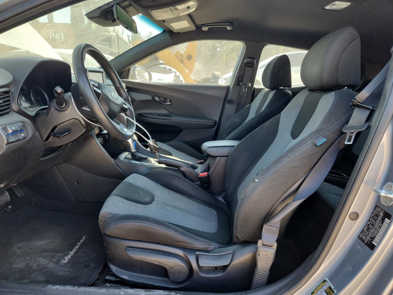 2019 Hyundai Veloster Base VIN: KMHTG6AF2KU009143 Lot: 81862335