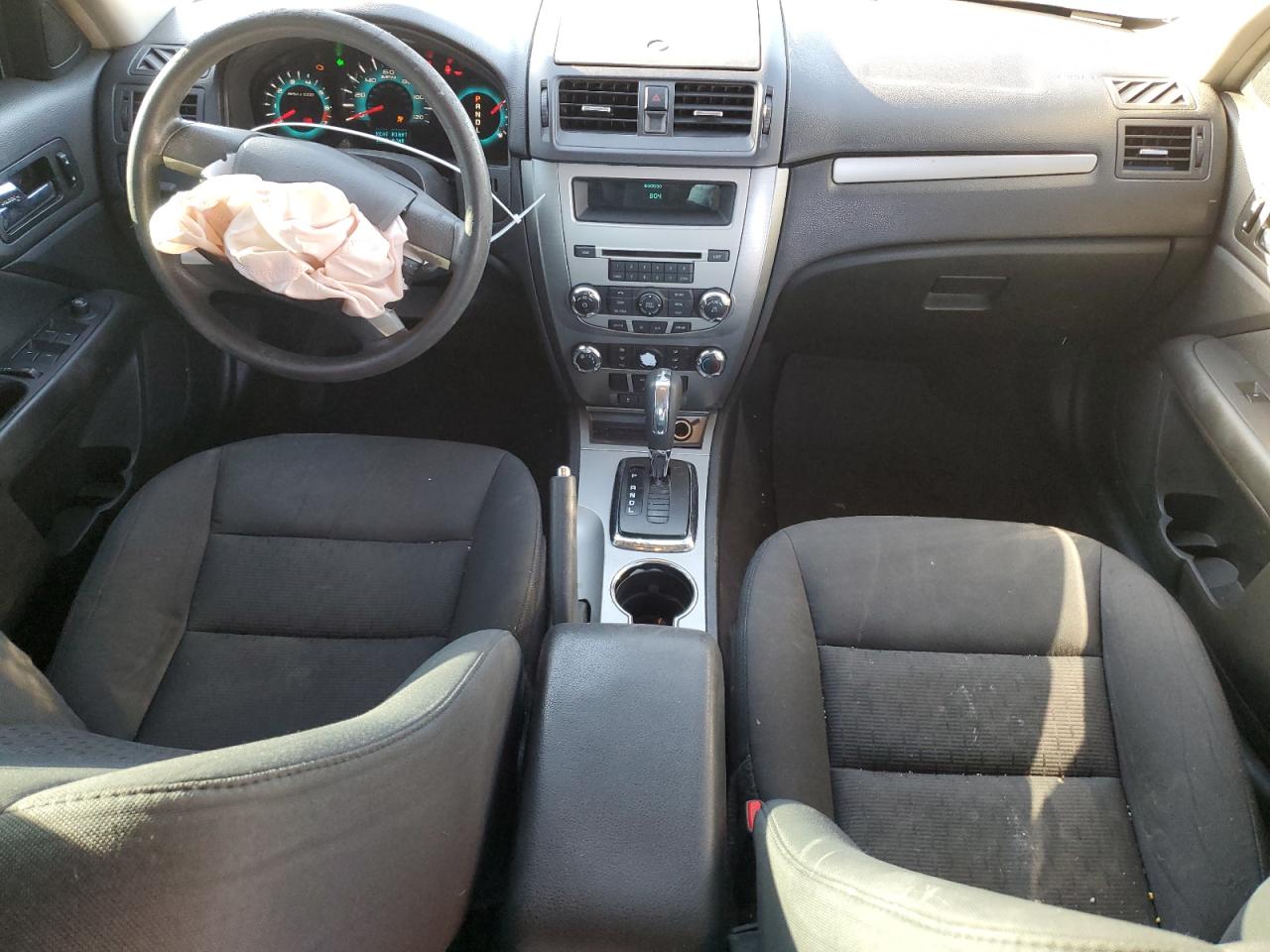 2010 Ford Fusion Se VIN: 3FAHP0HA7AR132031 Lot: 84833145