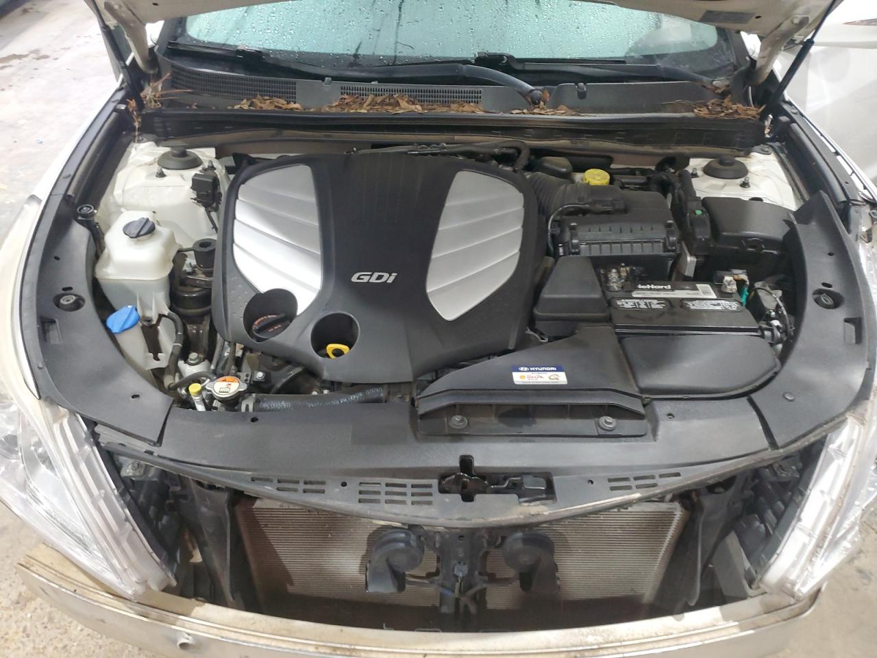 2016 Hyundai Azera Limited VIN: KMHFH4JG2GA529651 Lot: 84796055