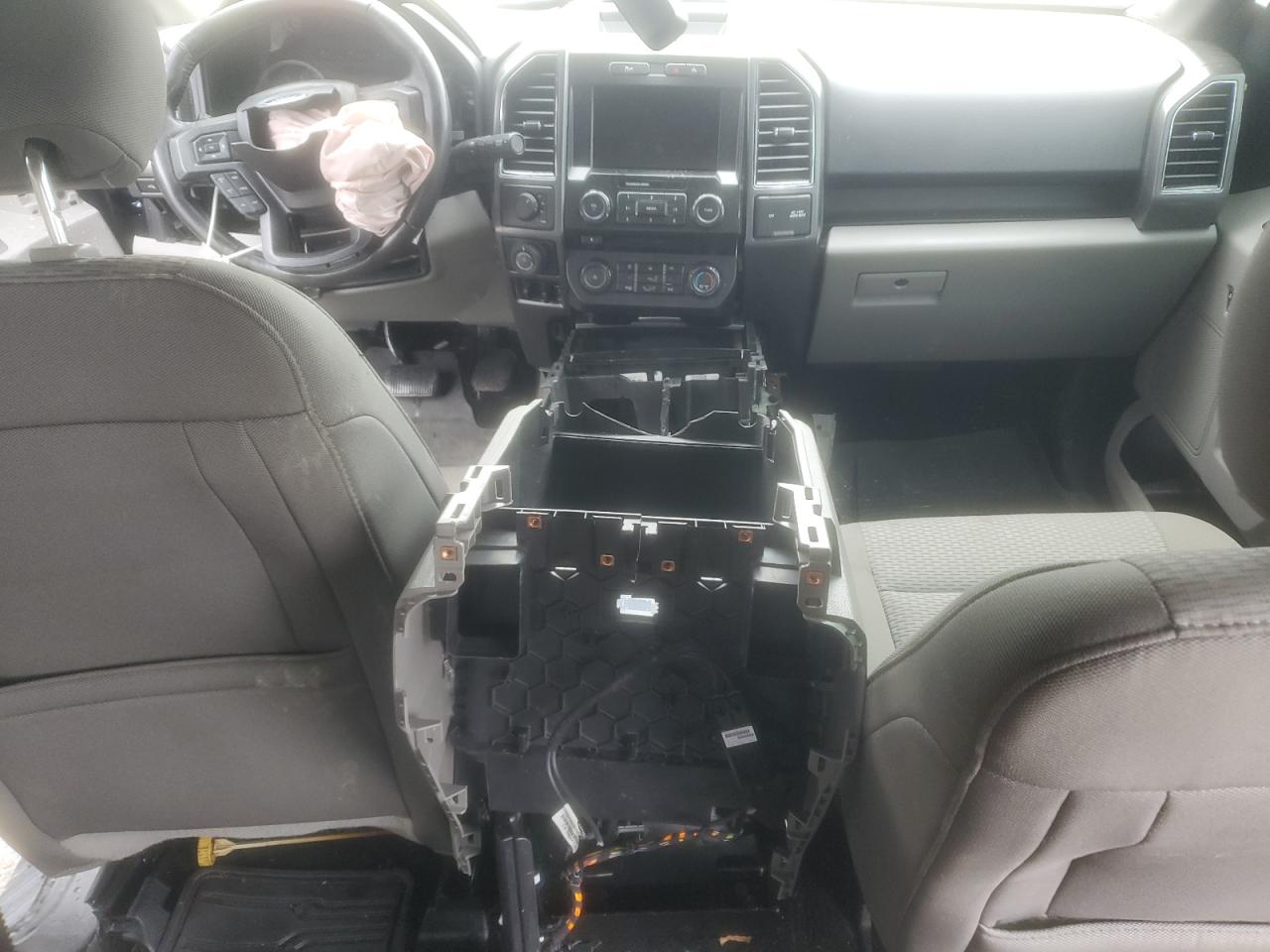 2018 Ford F150 Supercrew VIN: 1FTEW1EG7JFA00883 Lot: 90302255