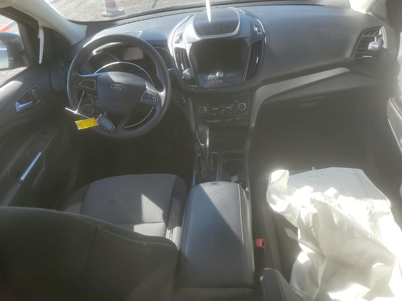 2019 Ford Escape Se VIN: A35887 Lot: 86663145