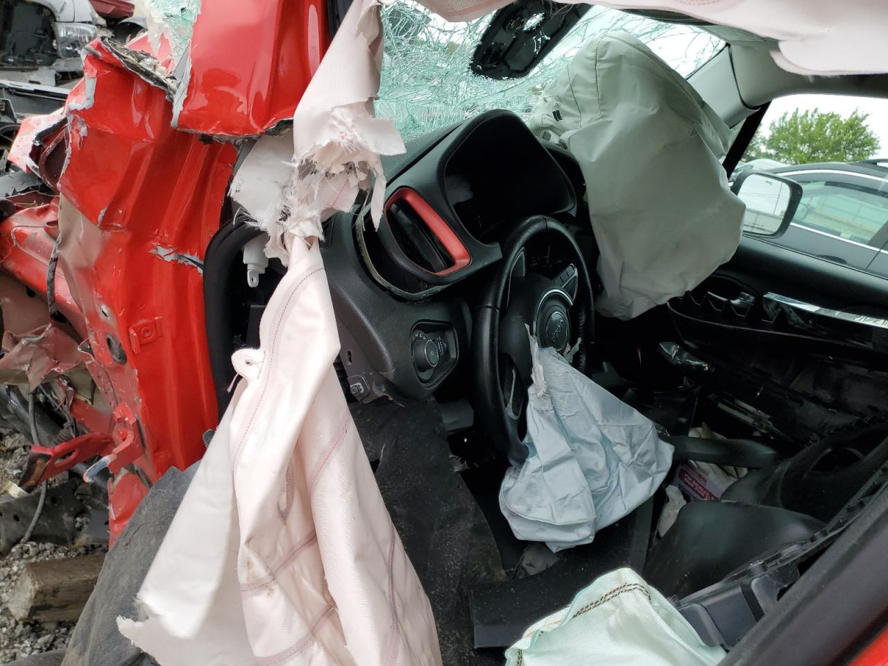 2015 Jeep Renegade Trailhawk VIN: ZACCJBCT0FPB64123 Lot: 82375345