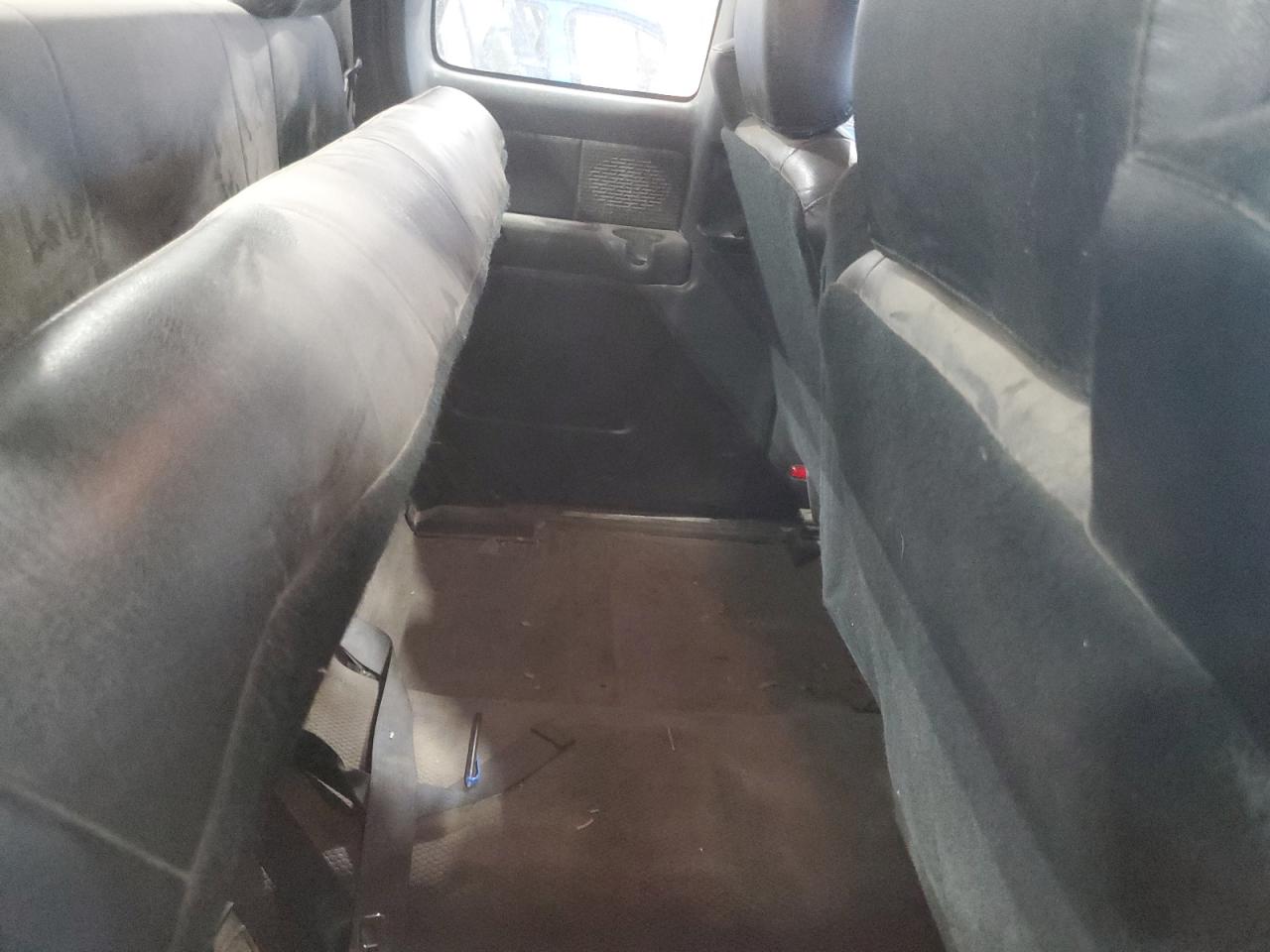 2002 Chevrolet Silverado K1500 VIN: 1GCEK19V52E198066 Lot: 89923965