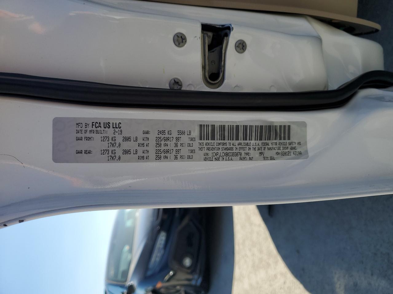 2019 Jeep Cherokee Latitude VIN: 1C4PJLCX8KD393070 Lot: 81947325