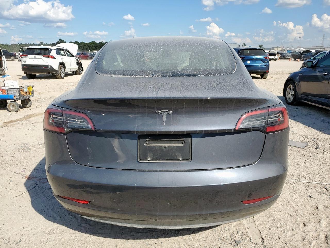 2023 Tesla Model 3 VIN: 5YJ3E1EA6PF685607 Lot: 84443415
