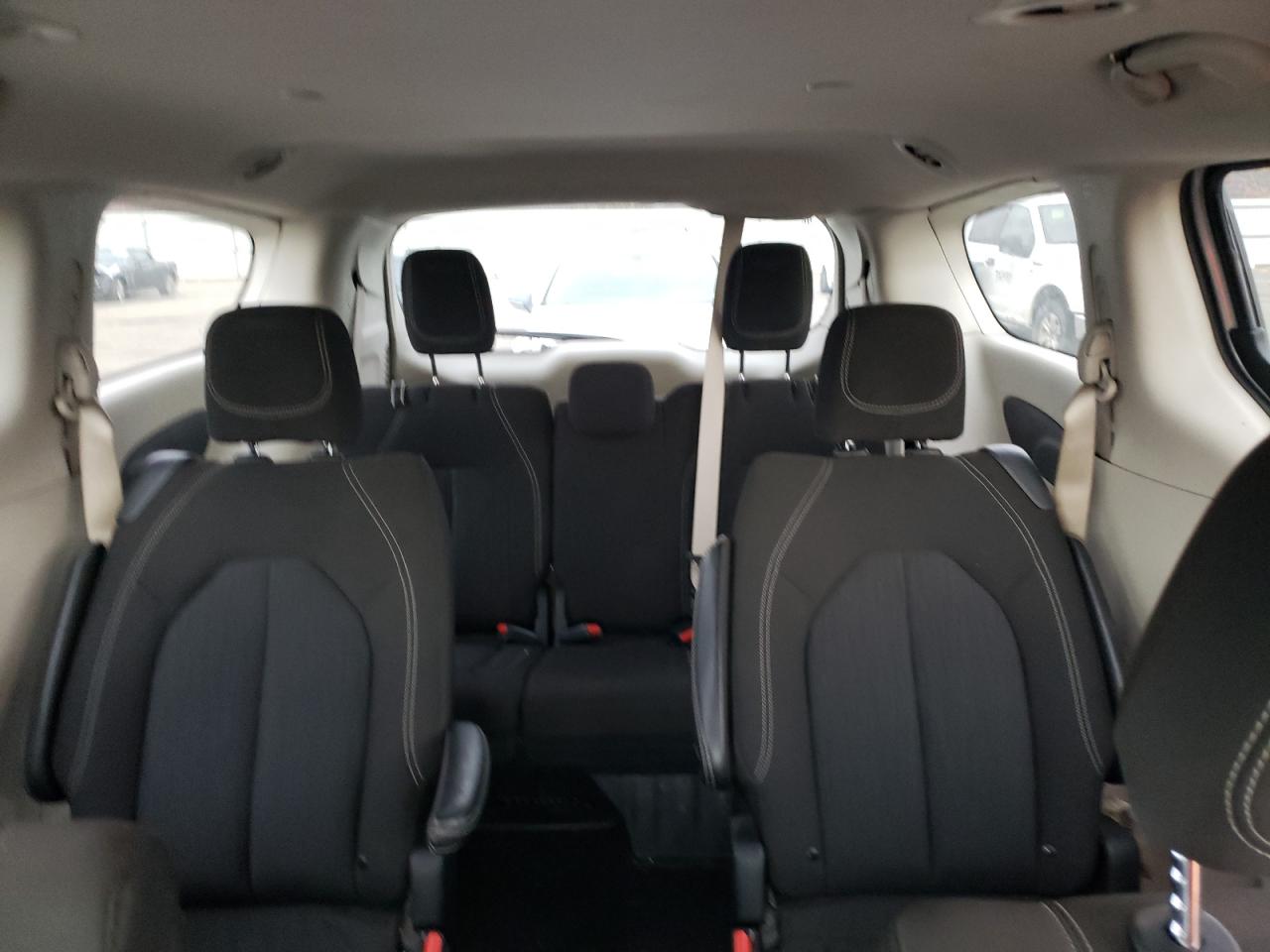 2022 Chrysler Voyager Lx VIN: 2C4RC1CG8NR213286 Lot: 85402665