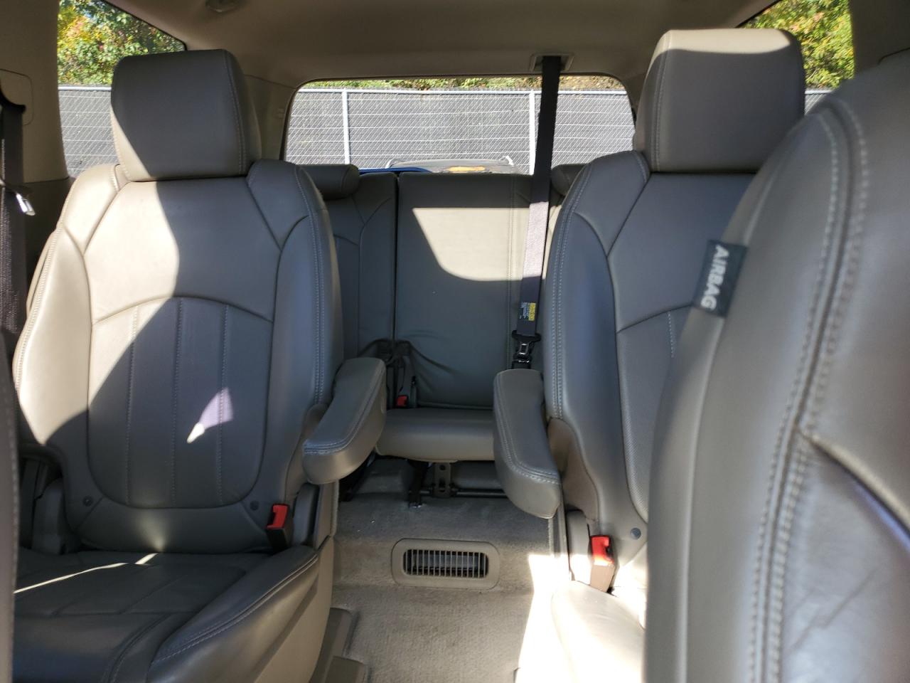 2013 GMC Acadia Denali VIN: 1GKKVTKD1DJ232140 Lot: 86251895