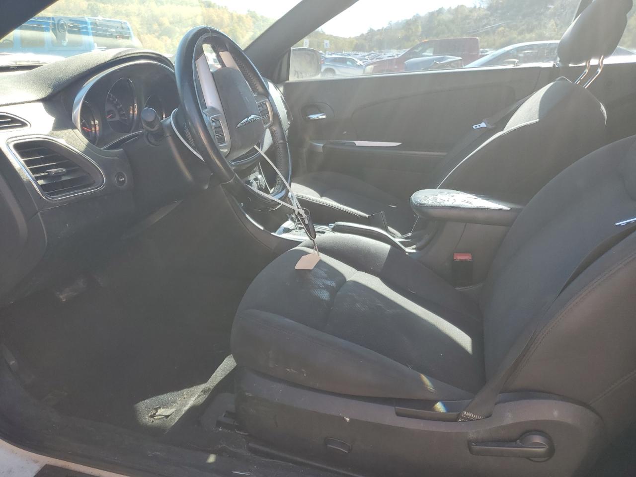 2013 Chrysler 200 Touring VIN: 1C3BCBEB3DN560100 Lot: 87376905