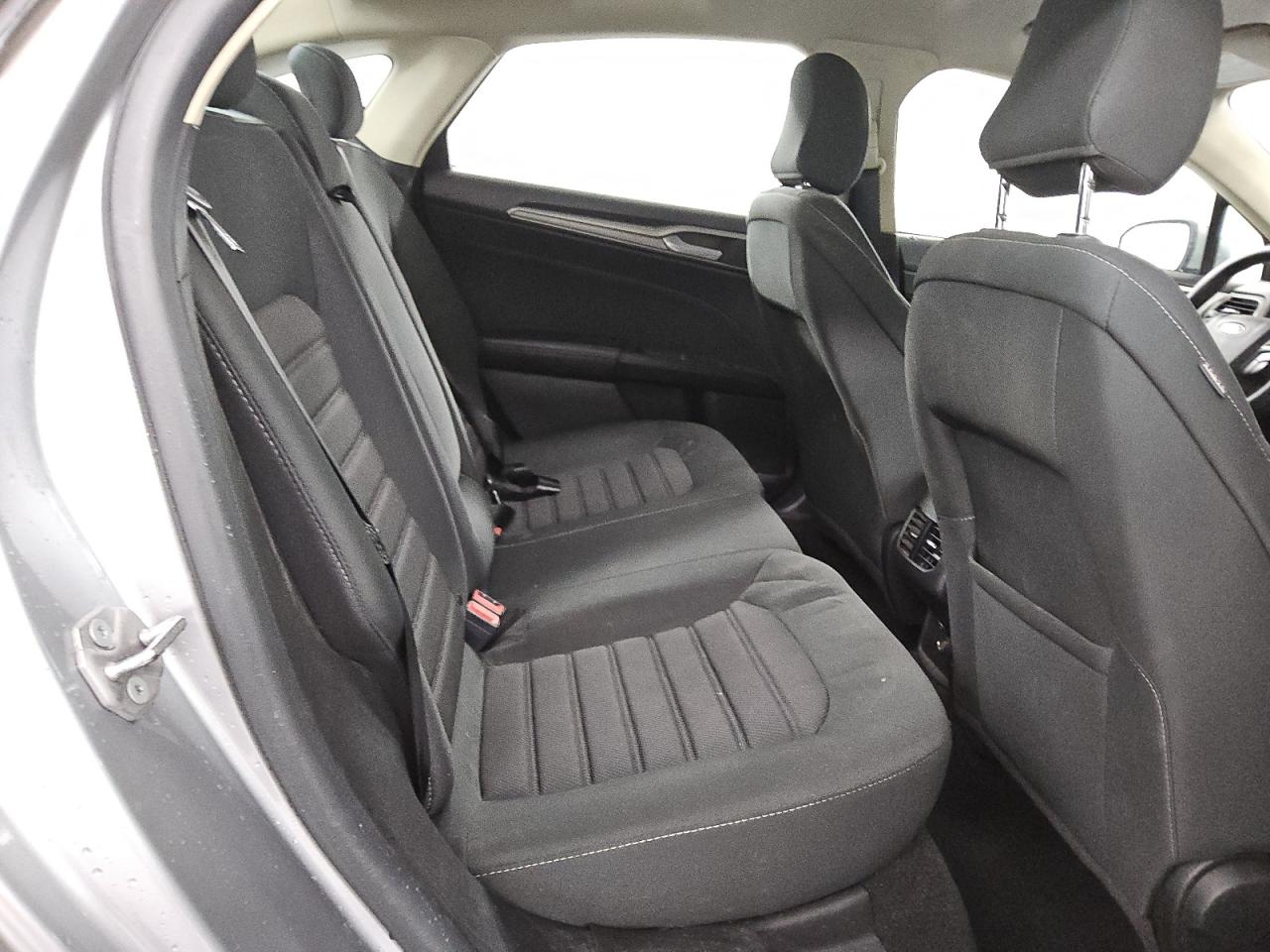 2020 Ford Fusion Se VIN: 3FA6P0HD9LR220776 Lot: 81471725