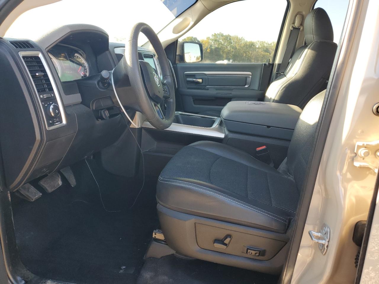 2019 Ram 1500 Classic Slt VIN: 1C6RR7LT7KS744169 Lot: 84176185