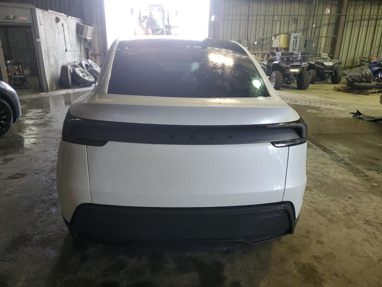 2026 Tesla Model Y VIN: 7SAYGDED2TF382672 Lot: 90575015