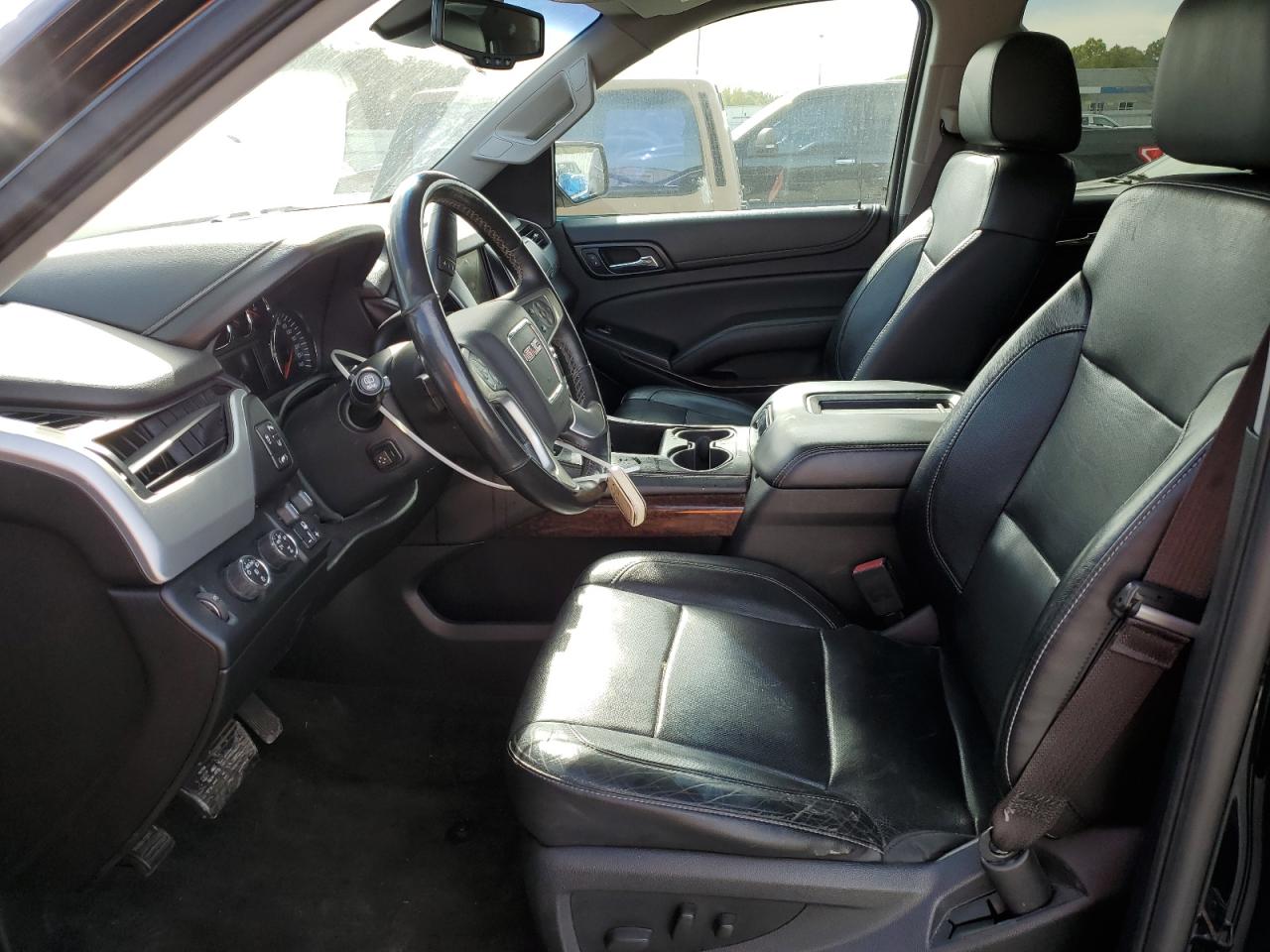 2015 GMC Yukon Xl K1500 Slt VIN: 1GKS2HKC4FR137492 Lot: 86706355