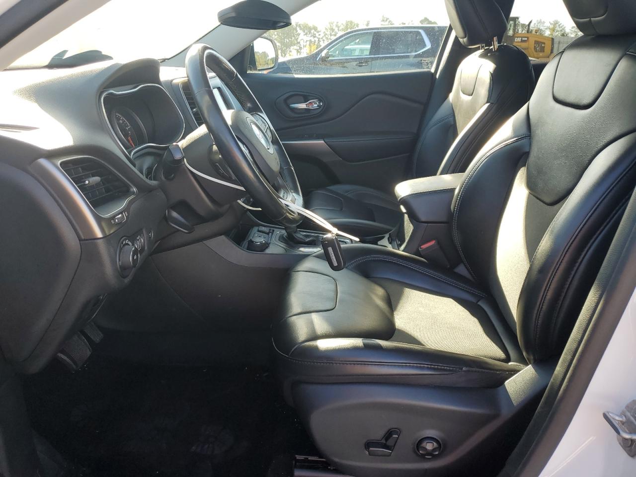 2020 Jeep Cherokee Latitude Plus VIN: 1C4PJMLB7LD557985 Lot: 82006915