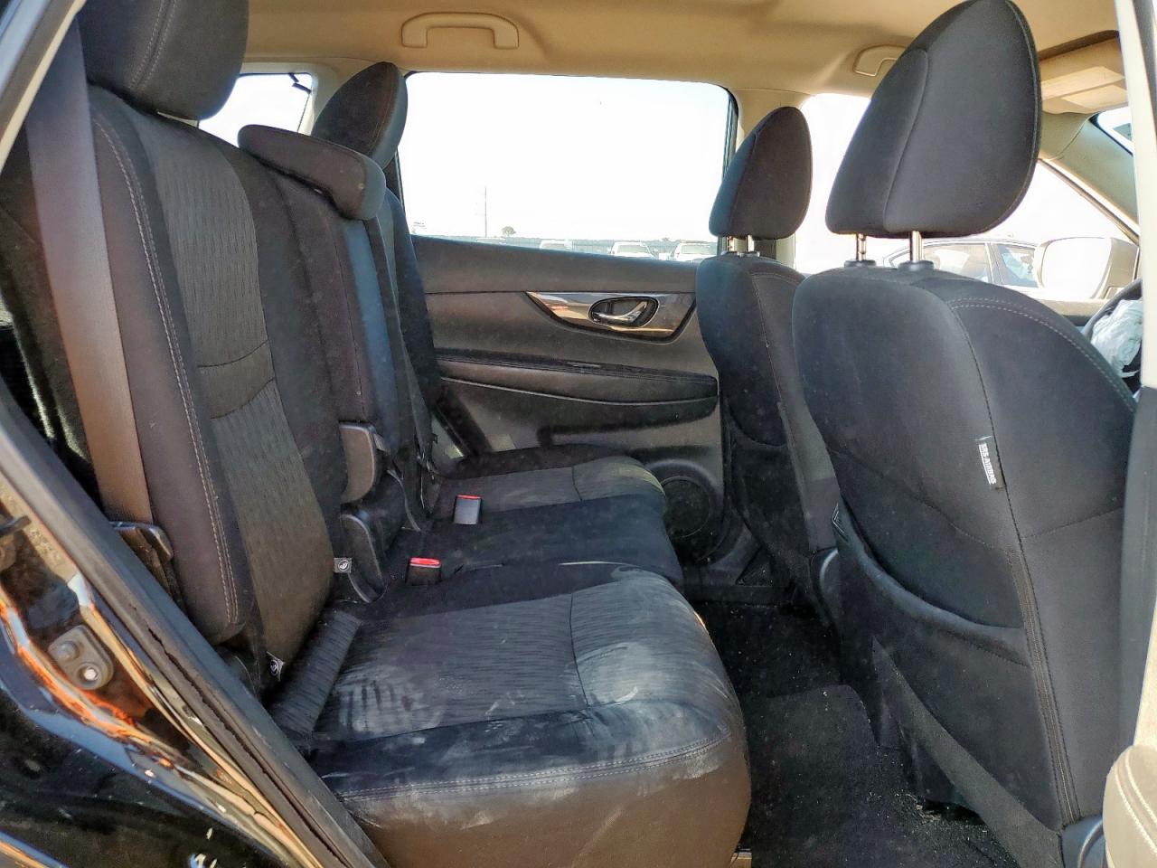 2018 Nissan Rogue S VIN: 5N1AT2MT0JC758363 Lot: 86649005