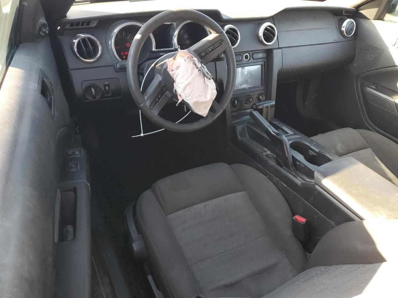 2007 Ford Mustang VIN: 1ZVFT84N175328186 Lot: 84607045