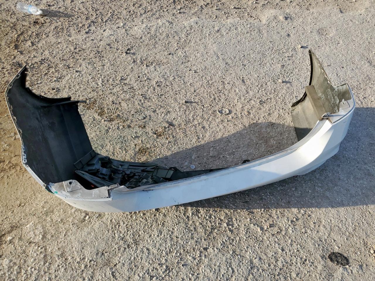 2018 Nissan Sentra S VIN: 3N1AB7AP0JL641837 Lot: 82456375