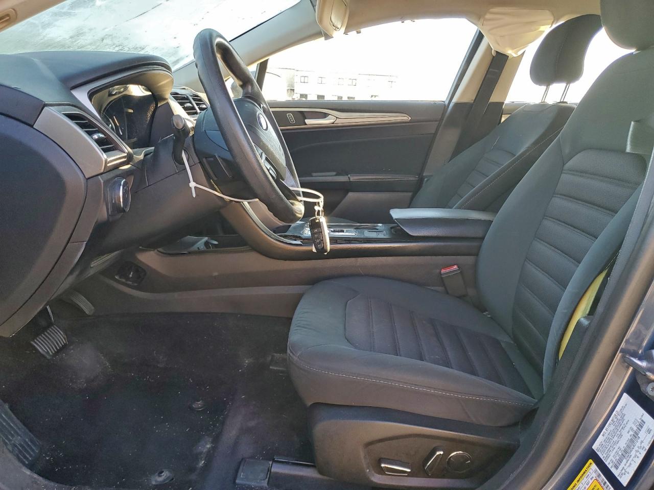 2018 Ford Fusion Se VIN: 3FA6P0HD6JR213748 Lot: 90921845