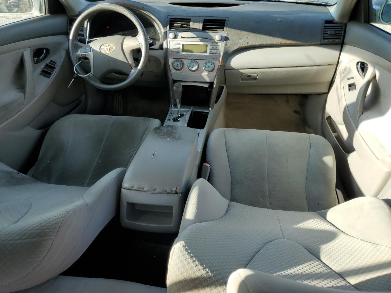 2009 Toyota Camry Base VIN: 4T1BE46K29U351701 Lot: 82497635