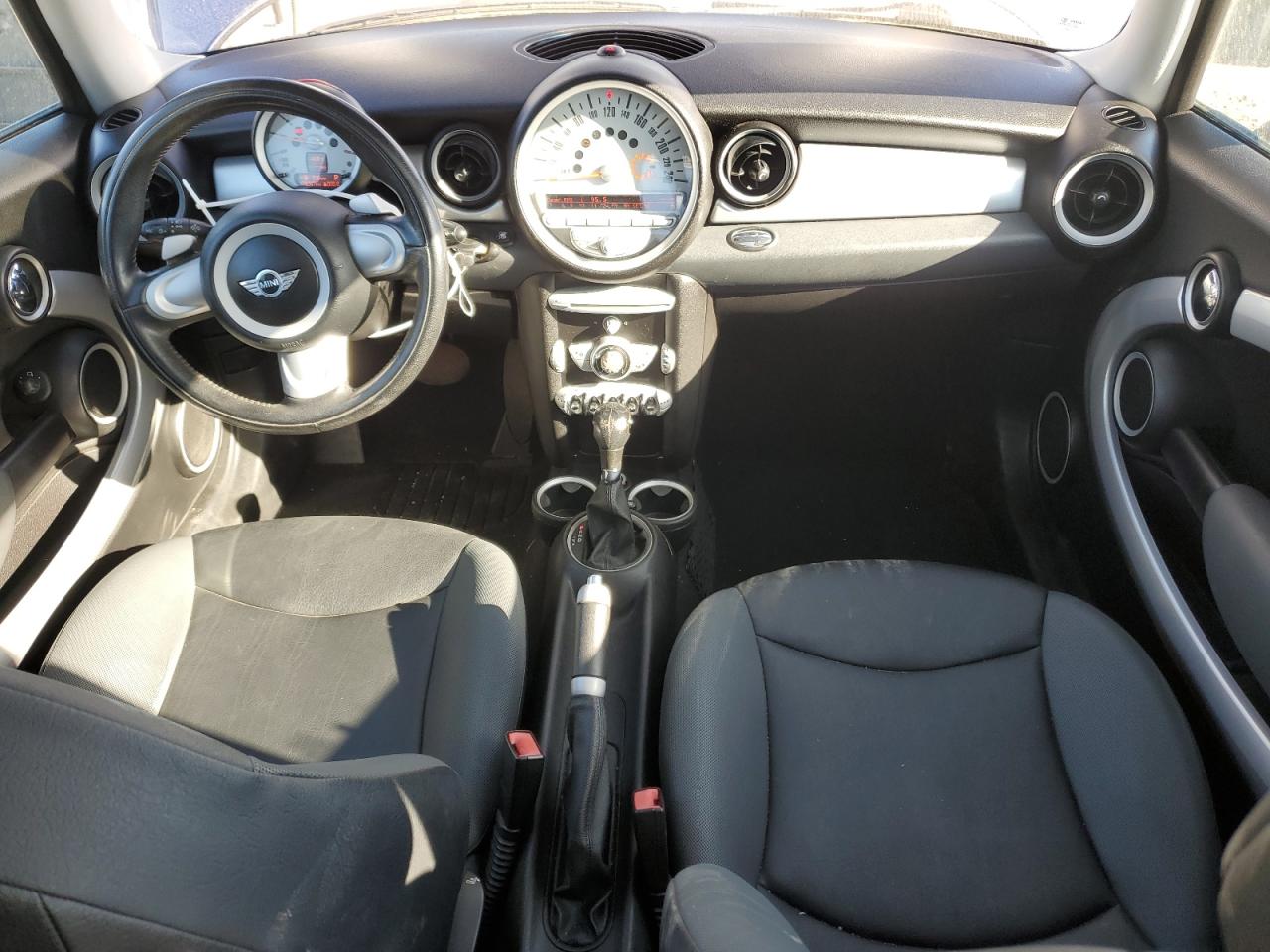 2008 Mini Cooper VIN: WMWMF33568TT60356 Lot: 84301125